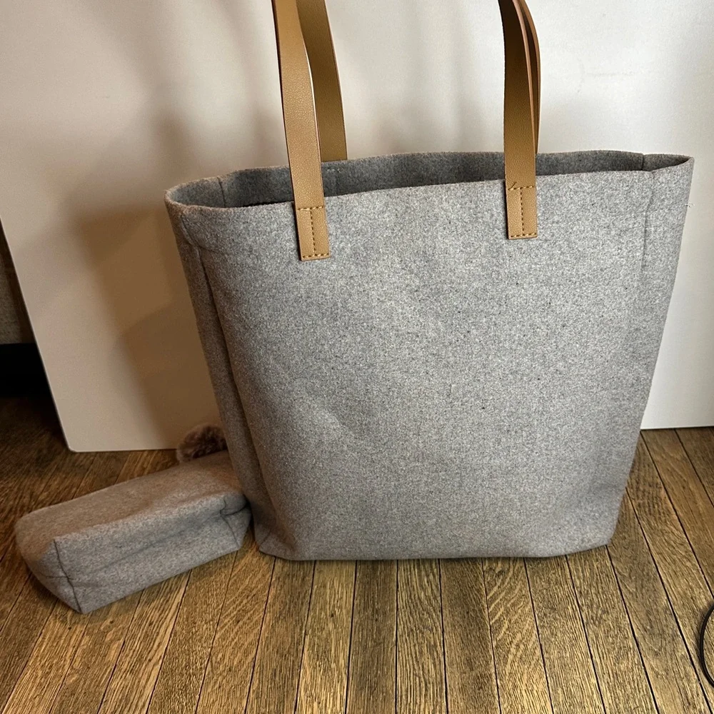 Gray Felt Tote Bag and Matching Small Makeup Bag with PomPoms. - Picture 7 of 7